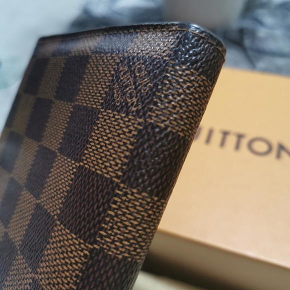 (sold off pm)100% Authentic LV Long Wallet - Picture 7 of 13